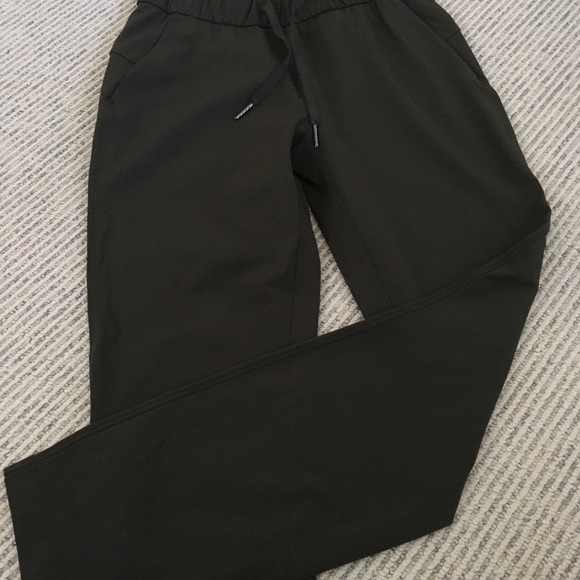 Lululemon On the Fly pants size 2 - Picture 2 of 3